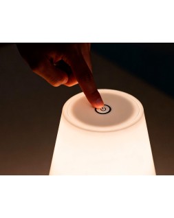 Lampara de escritorio q-connect nova led 2w 200 lm metalica tactil recargable usb-c color blanco