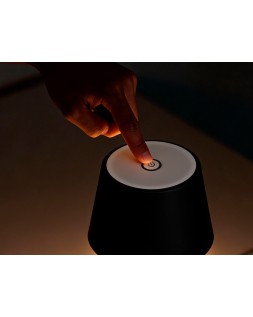 Lampara de escritorio q-connect nova led 2w 200 lm metalica tactil recargable usb-c color negro