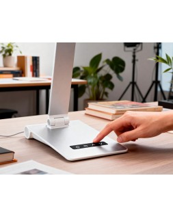 Lampara de escritorio q-connect sirio led 13w 800 lmtactil 3 niveles de color brillo regulable color plata