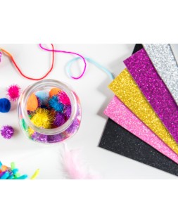 Goma eva con purpurina biodegradable liderpapel 50x70cm 60g/m2 espesor 2 mm azul claro