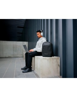 Mochila antartik slim con bols illo para portatil con tres compartimentos 45x15x33cm color negro