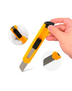 Cuter q-connect plastico ancho cuchilla 18 mm xd-11 blister 1 unidad