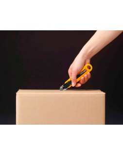 Cuter q-connect plastico ancho de seguridad retractil y con asa para colgar cuchilla 18 mm xd-123 blister 1 unidad