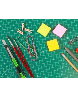 Cuter q-connect plastico estrecho con asa para colgar cuchilla 9 mm xd-07 blister 1 unidad