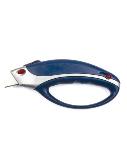 Cuter q-connect xs6200 metalico ancho azul y gris con mango de plastico y compartimento para cuchillas