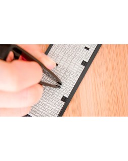 Sello avery especial tejidos personalizable 3 lineas 288 caracteres con pinza y tira termoadhesiva lavable negro