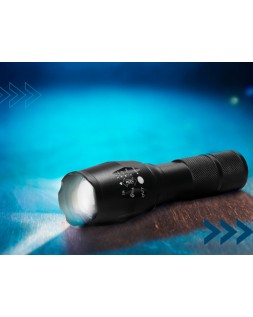 Linterna q-connect telescopica aluminio 5w modo alumbrado alto medio bajo estroboscopio sosapagado 3 pilas aaa