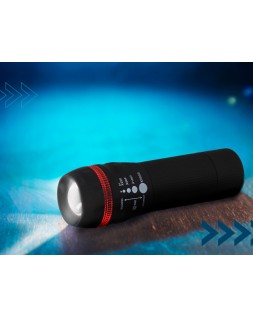 Linterna q-connect kf18749 plastico con zoom 1w modo alumbrado encendido apagado incluye 3 pilas aaa