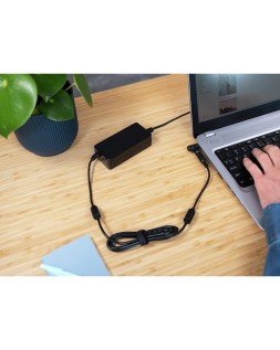 Adaptador de corriente trust primo universal para portatil charger 19v-70w con 6 conectores